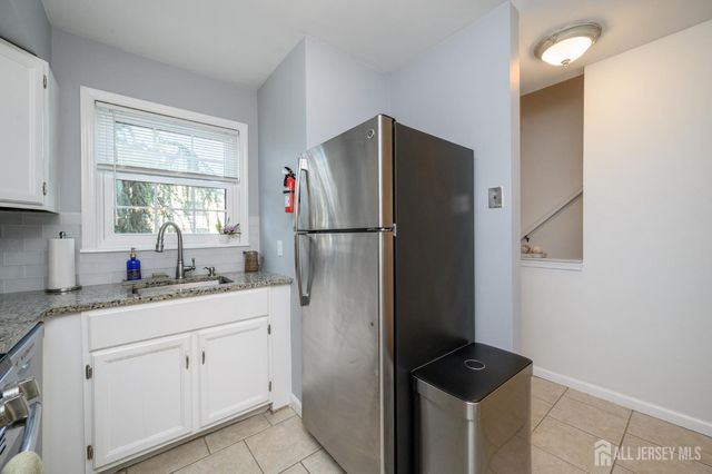 7 King Charles Court, Englishtown, NJ 07726