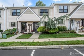 7 King Charles Court, Englishtown, NJ 07726