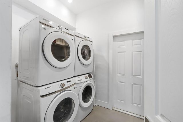 16430 NE 30th Avenue, North Miami Beach, FL 33160