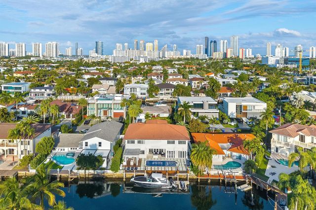 16430 NE 30th Avenue, North Miami Beach, FL 33160