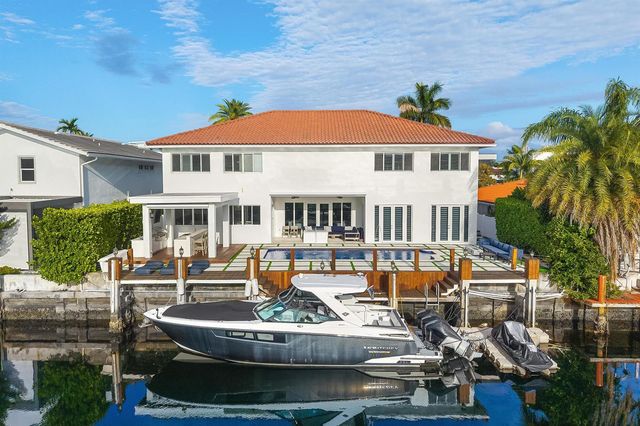 16430 NE 30th Avenue, North Miami Beach, FL 33160