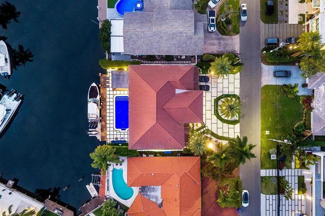 16430 NE 30th Avenue, North Miami Beach, FL 33160