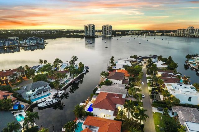 16430 NE 30th Avenue, North Miami Beach, FL 33160
