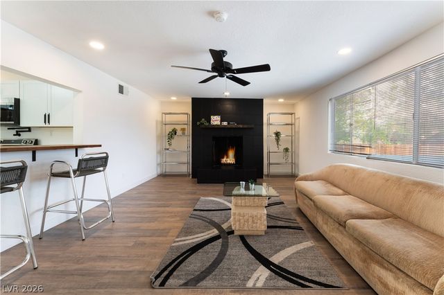 1408 East Carson Avenue, Las Vegas, NV 89101