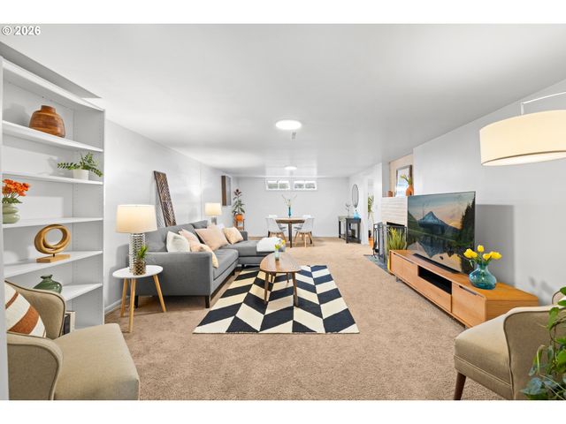 600 Ne 108TH Ave, Portland, OR 97220