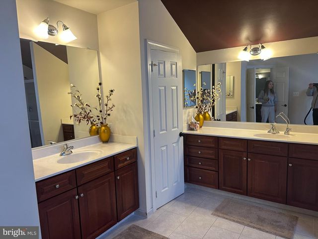 3511 GERMAINIA CT, Triangle, VA 22172