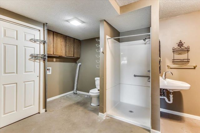 5434 S Washington Ave, Wichita, KS 67219