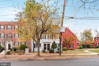 2123 SUITLAND TER SE #B, Washington, DC 20020