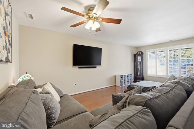 1394 PEPPERBUSH CT, Yardley, PA 19067