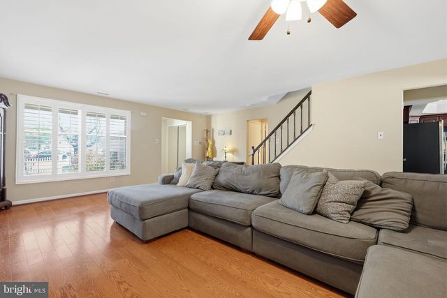 1394 PEPPERBUSH CT, Yardley, PA 19067