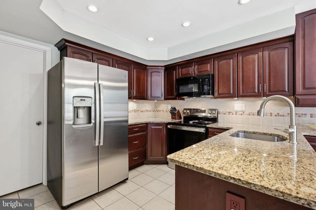 1394 PEPPERBUSH CT, Yardley, PA 19067