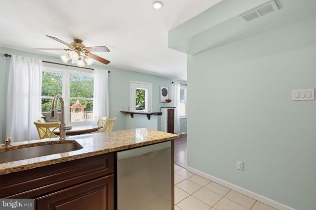 1394 PEPPERBUSH CT, Yardley, PA 19067