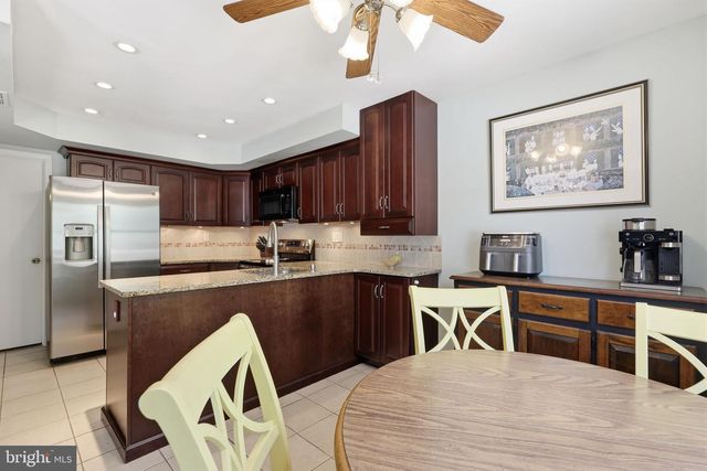 1394 PEPPERBUSH CT, Yardley, PA 19067