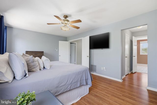 1394 PEPPERBUSH CT, Yardley, PA 19067