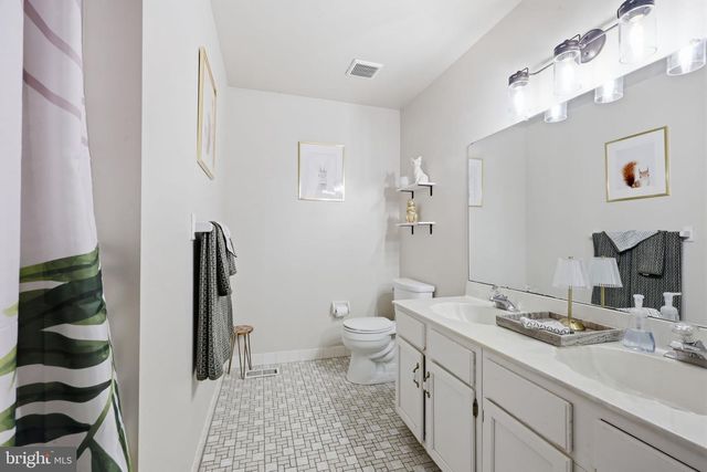 1394 PEPPERBUSH CT, Yardley, PA 19067