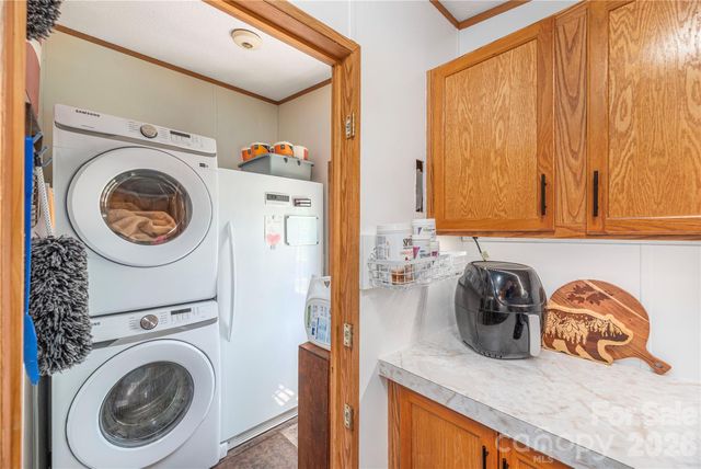 40 Farmstead Road, Leicester, NC 28748