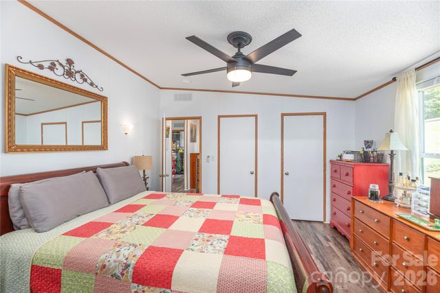 40 Farmstead Road, Leicester, NC 28748