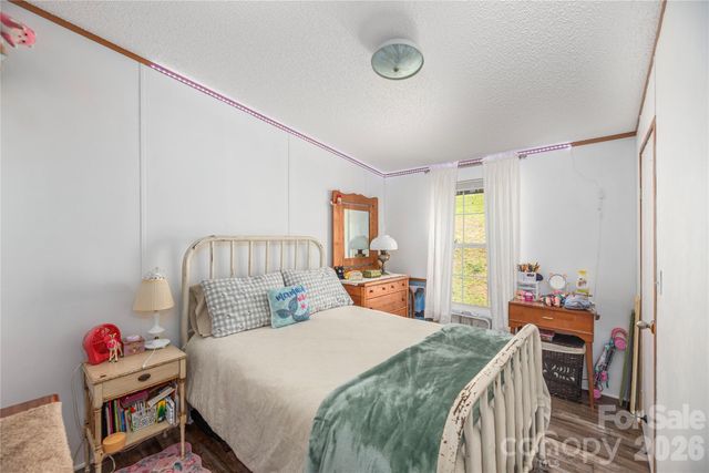 40 Farmstead Road, Leicester, NC 28748