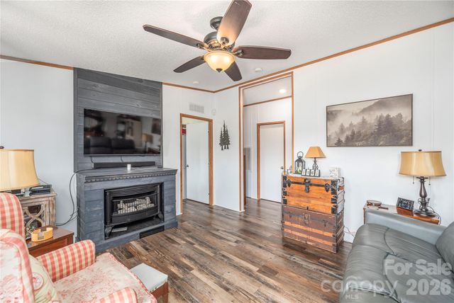 40 Farmstead Road, Leicester, NC 28748