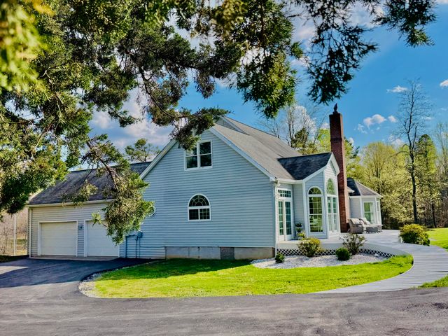 2844 Fairview Church RD, Huddleston, VA 24104