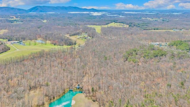 2844 Fairview Church RD, Huddleston, VA 24104