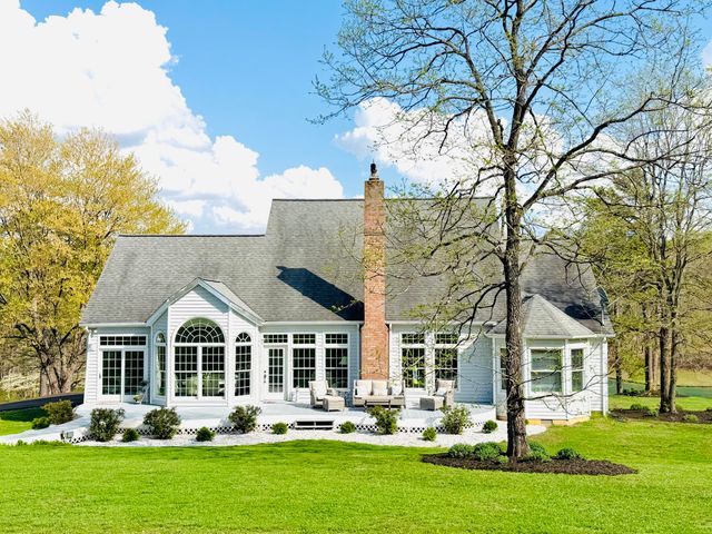 2844 Fairview Church RD, Huddleston, VA 24104