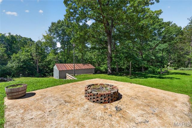 5528 Hillsboro Hematite Road, De Soto, MO 63020