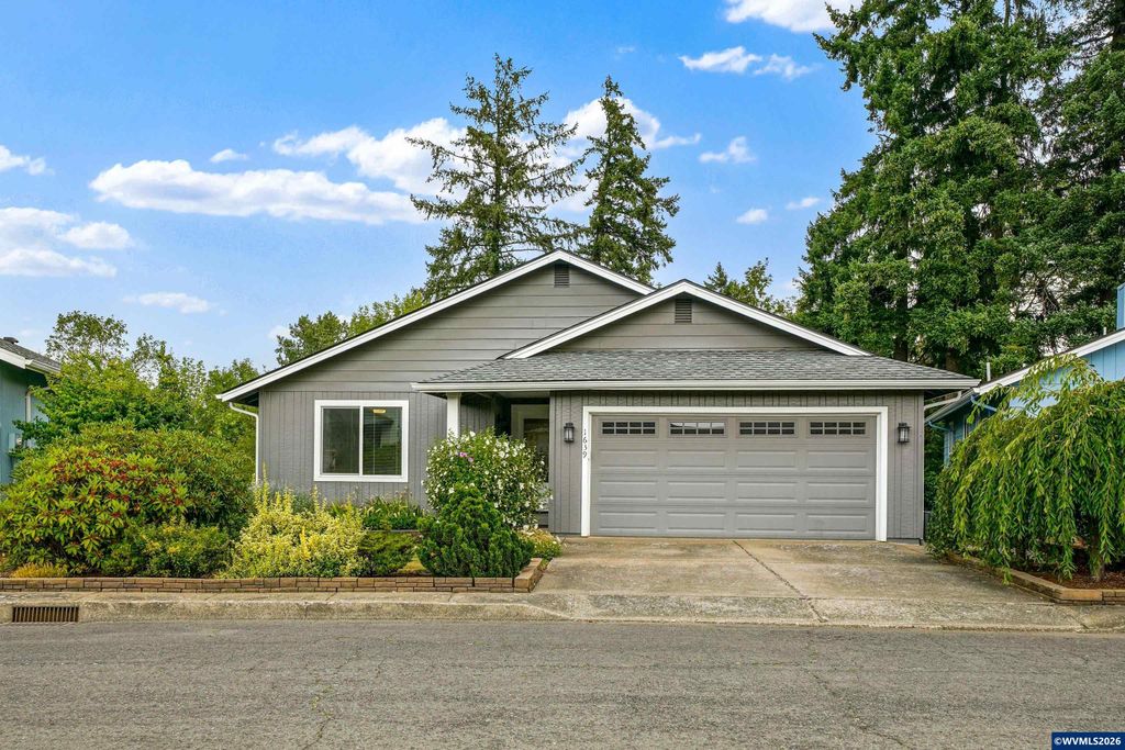 1639 Nut Tree Dr NW, Salem, OR 97304