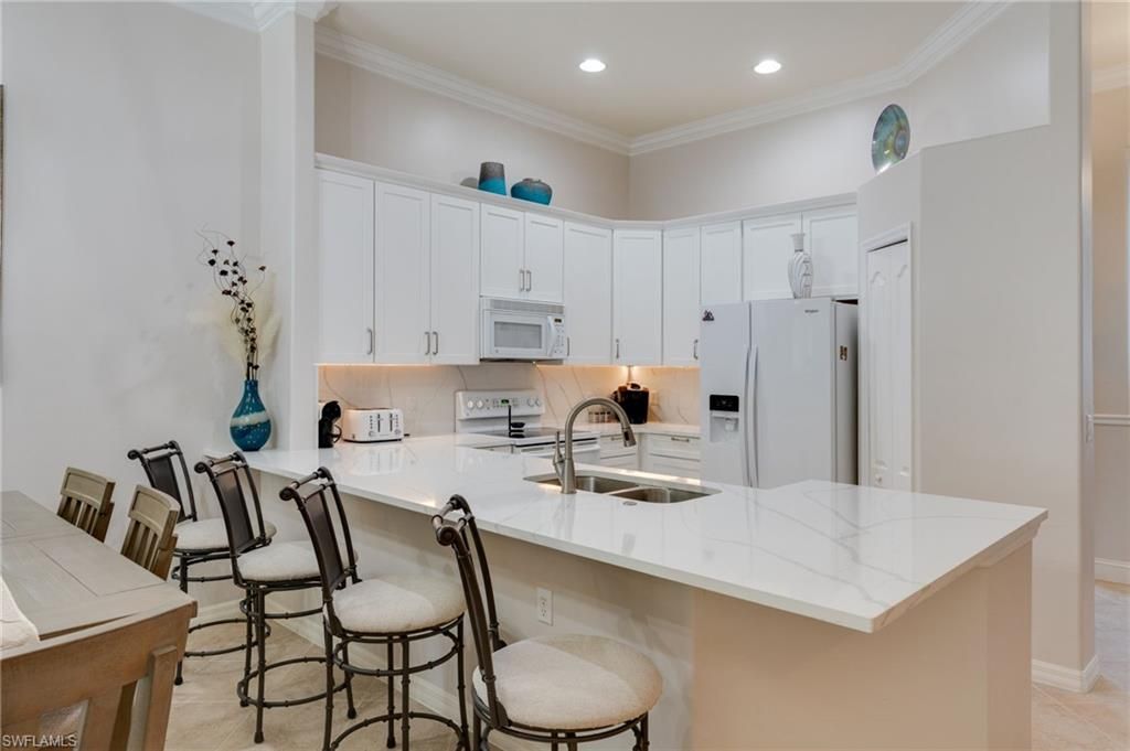 1118 Sweetwater LN 1305, NAPLES, FL 34110 — photo 3