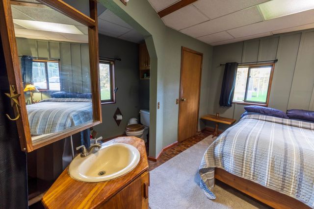 31825 N REGAL Rd, Deer Park, WA 99006