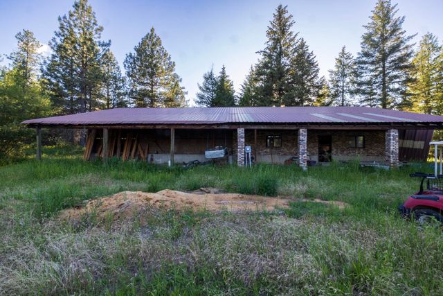 31825 N REGAL Rd, Deer Park, WA 99006