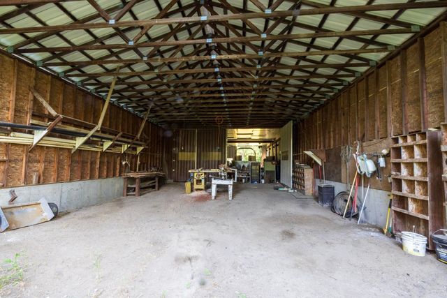 31825 N REGAL Rd, Deer Park, WA 99006