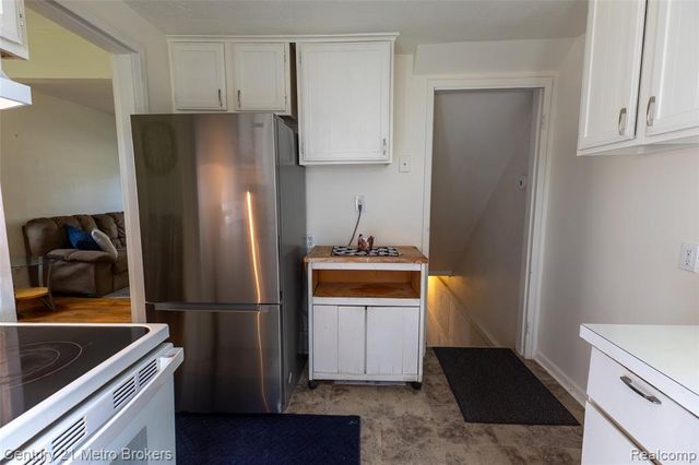 1984 Graefield Road, Birmingham, MI 48009