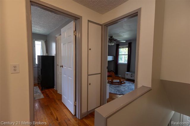 1984 Graefield Road, Birmingham, MI 48009