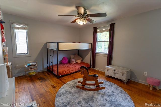 1984 Graefield Road, Birmingham, MI 48009