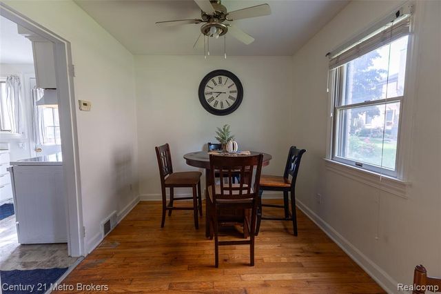 1984 Graefield Road, Birmingham, MI 48009