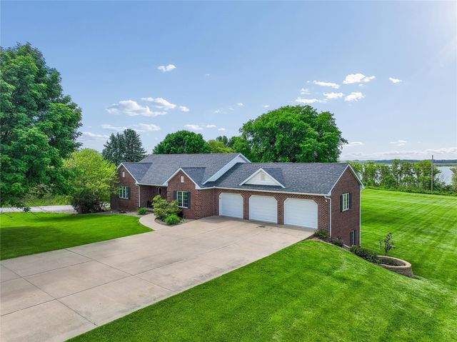 2765 Jeremy Court NW, Swisher, IA 52338