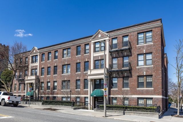 189 Chestnut Hill Avenue 11, Boston, MA 02135