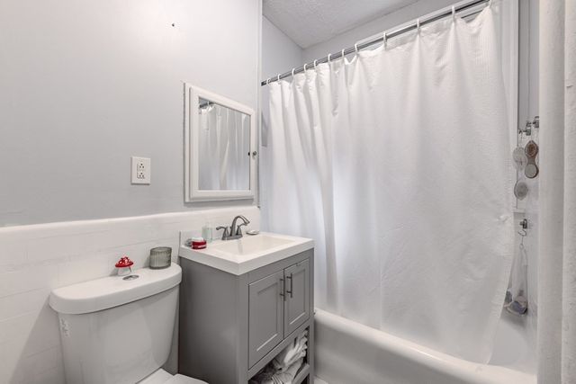 189 Chestnut Hill Avenue 11, Boston, MA 02135
