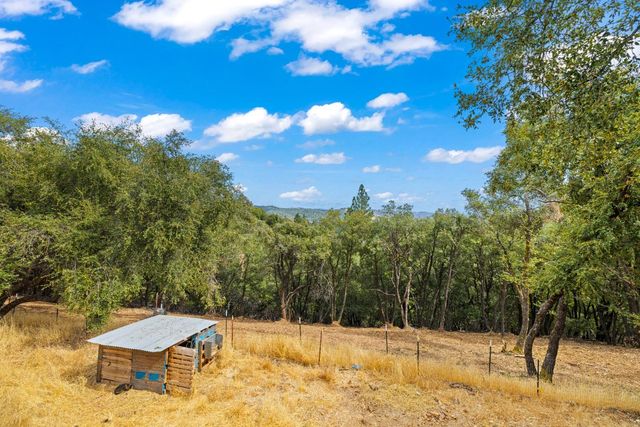 10240 Ponderosa Way, Pine Grove, CA 95665