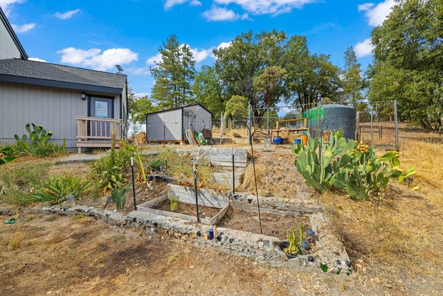 10240 Ponderosa Way, Pine Grove, CA 95665