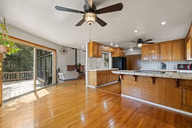 10240 Ponderosa Way, Pine Grove, CA 95665