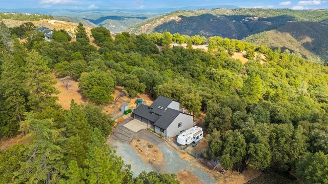 10240 Ponderosa Way, Pine Grove, CA 95665
