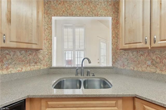 929 Stanhope GDNS, Chesapeake, VA 23320