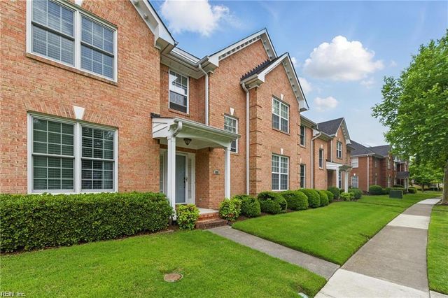 929 Stanhope GDNS, Chesapeake, VA 23320