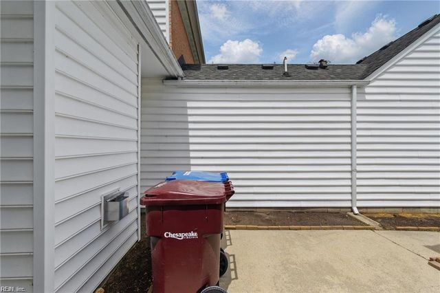929 Stanhope GDNS, Chesapeake, VA 23320