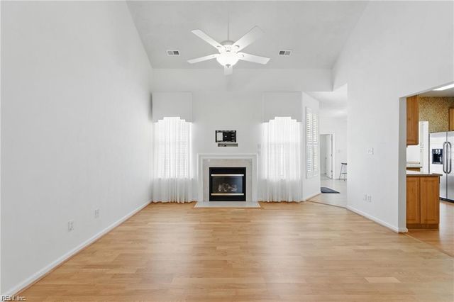 929 Stanhope GDNS, Chesapeake, VA 23320