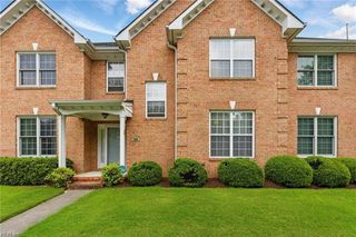 929 Stanhope GDNS, Chesapeake, VA 23320