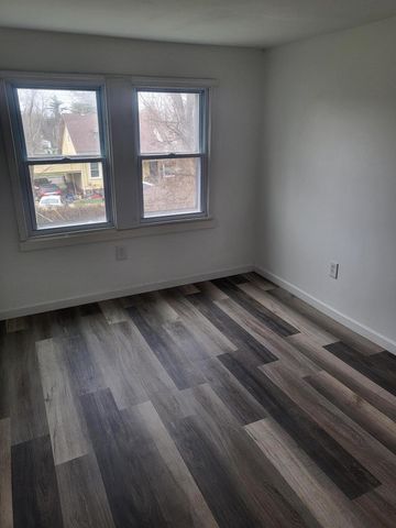 19615 Hasse Street, Detroit City, MI 48234