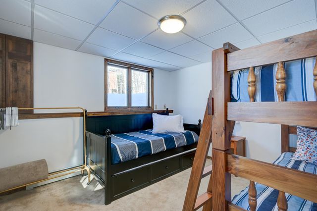 5 Holiday Ridge Road, Bartlett, NH 03812